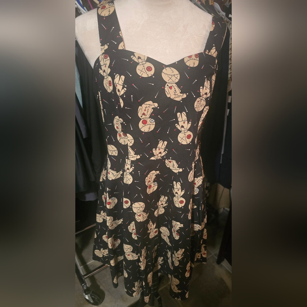 Voodoo doll Black and Cream Midi Dress